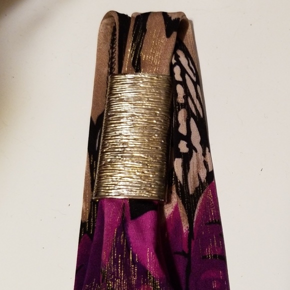 Dots one shoulder top FREE WITH PURCHASE JUST BUNDLE - Picture 3 of 6